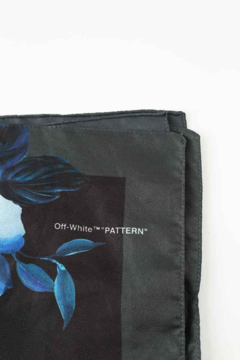 Carrés Off White  Bleu
