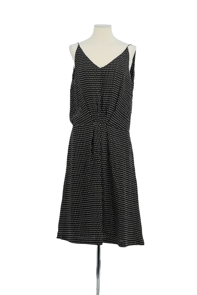 Robe Attic And Barn  Noir