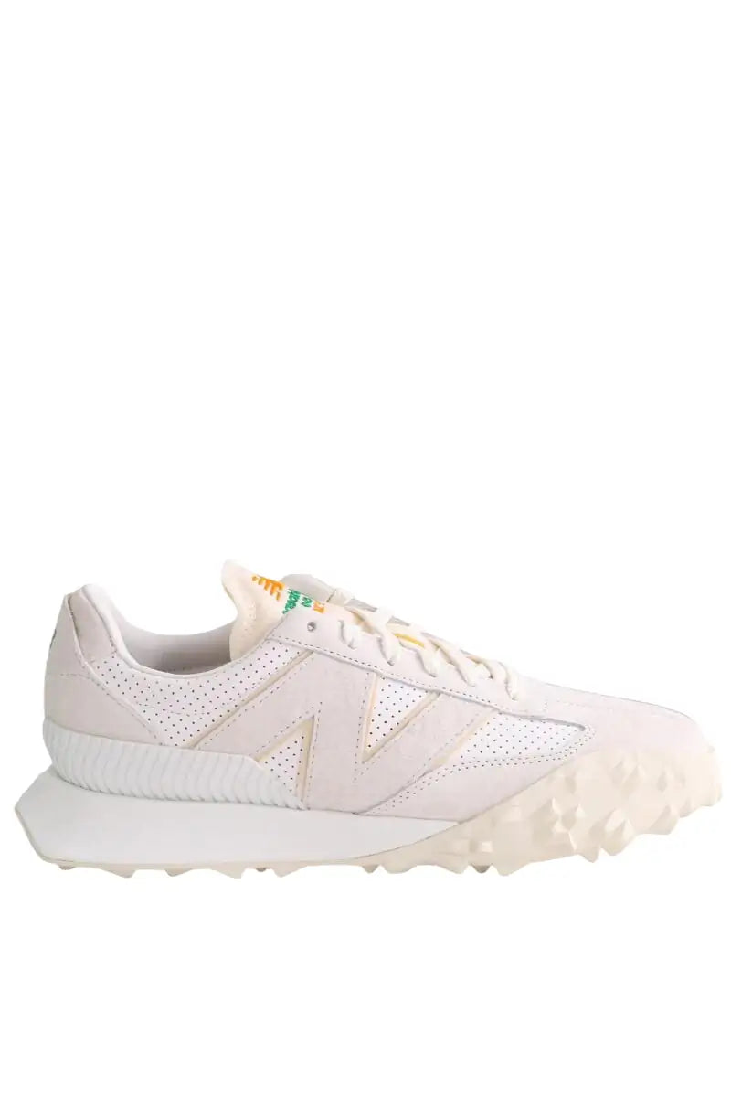 Baskets New Balance 327 Blanc en Daim, taille 41 - Seconde Main