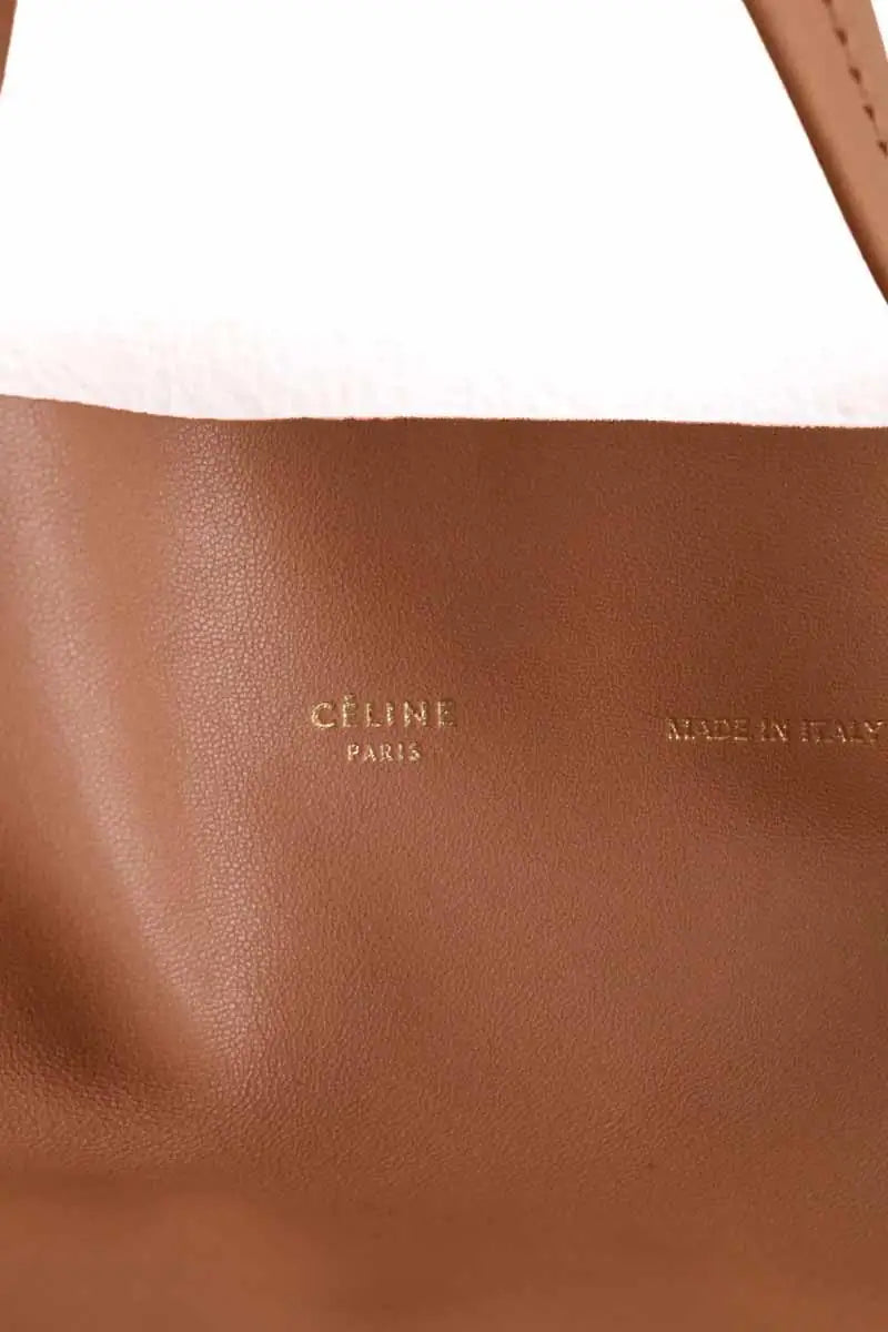 Cabas Celine Cube medium veau souple Camel en Cuir