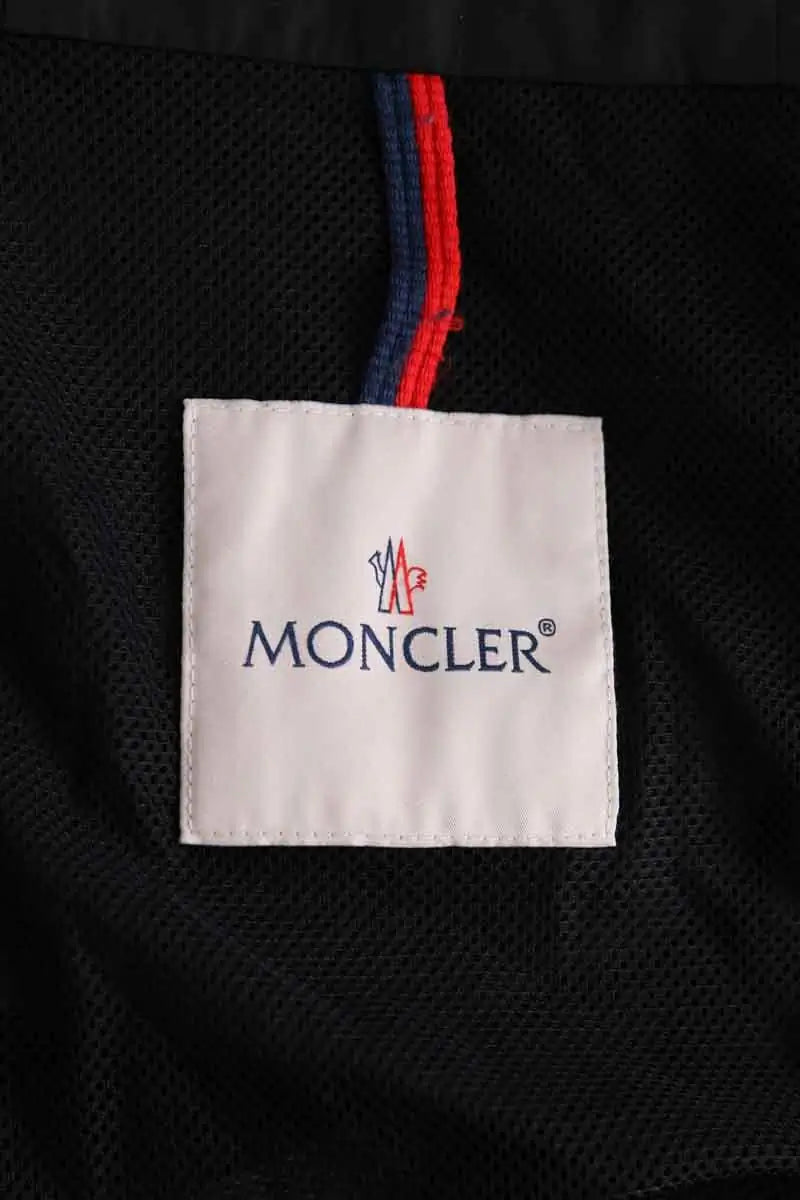 Veste Moncler Noir en Synthétique