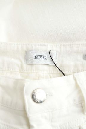 Droit Closed  Blanc