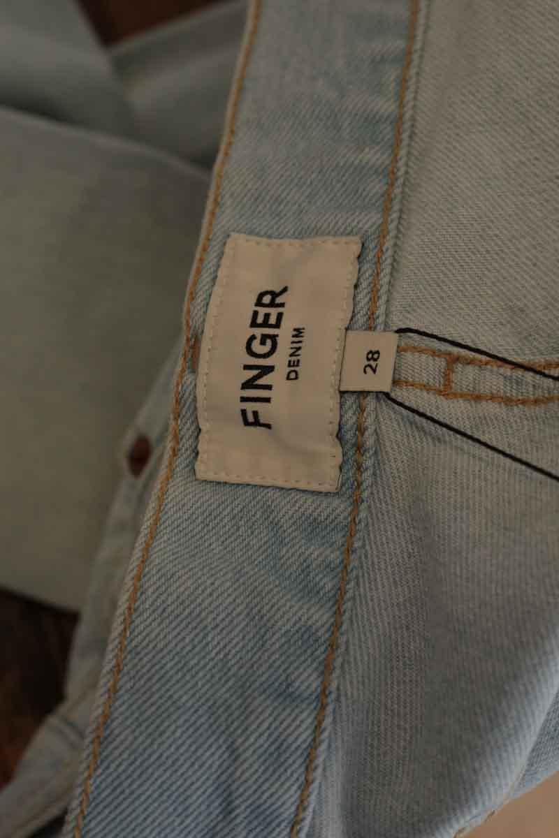 Large Other Brand  Bleu