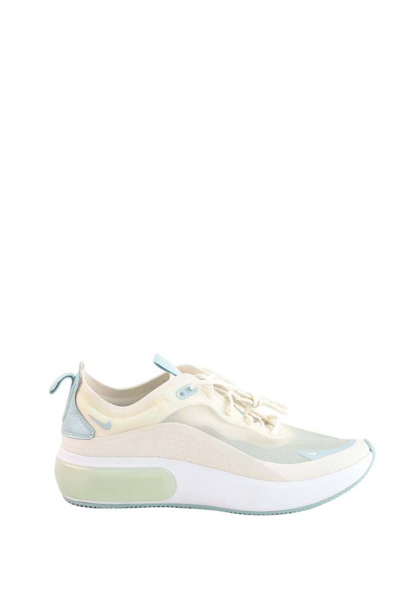 Baskets Nike  Blanc