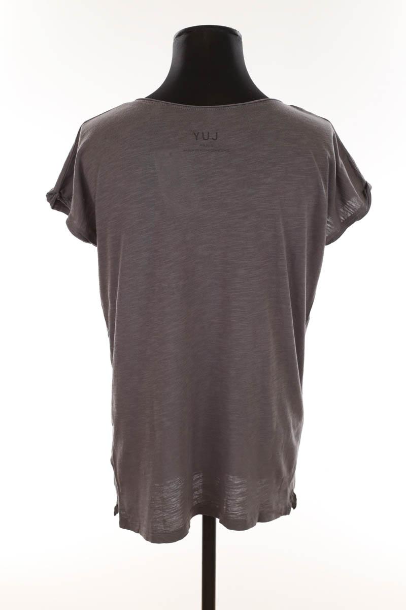 T-shirts Yuj  Gris