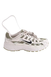 Baskets Nike P-6000 Blanc en Tissu, taille 36 - Seconde Main