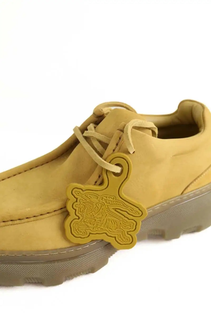 Chaussures à lacets Burberry  Vert