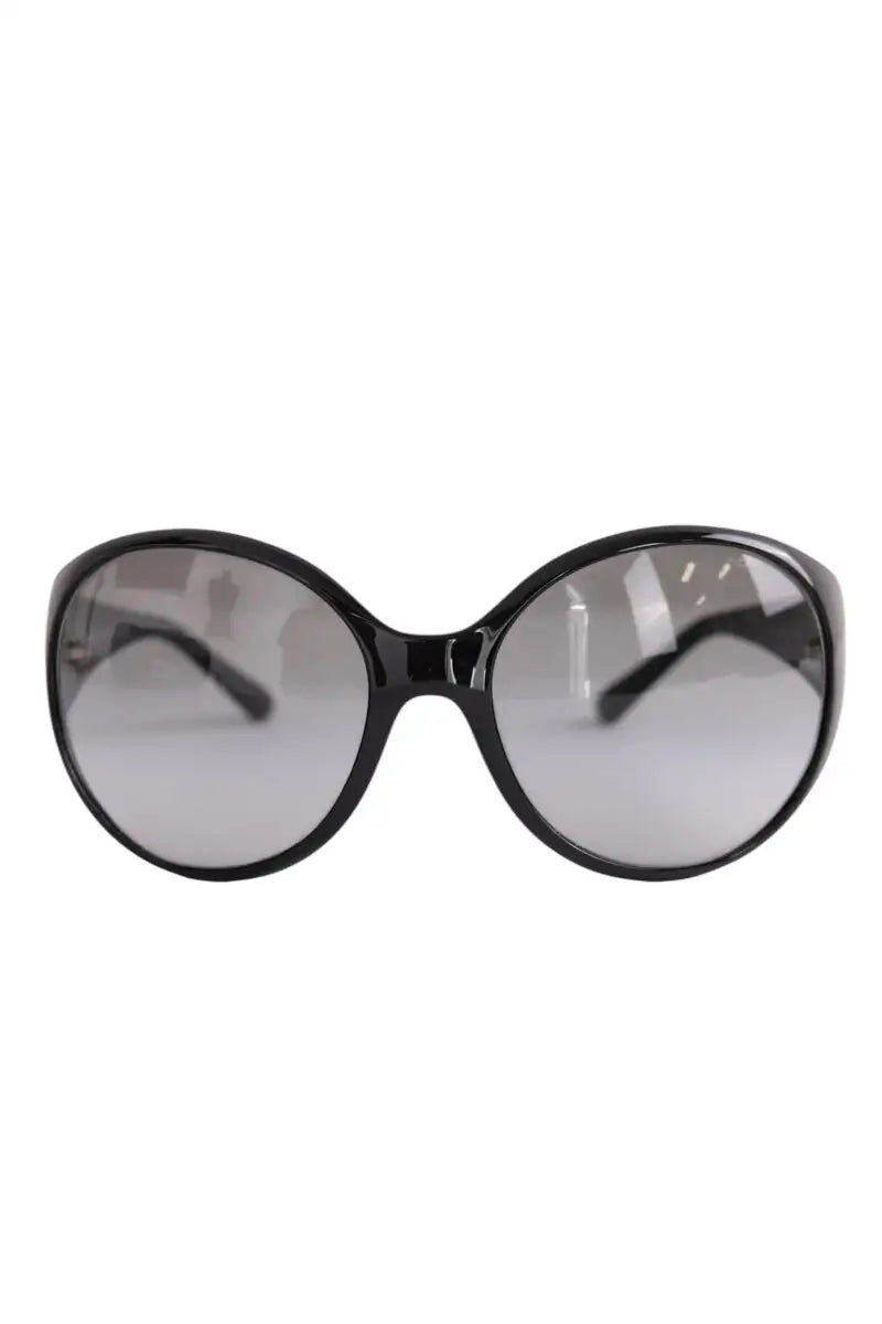 Lunettes de soleil Chanel Noir en Plastique - Seconde Main