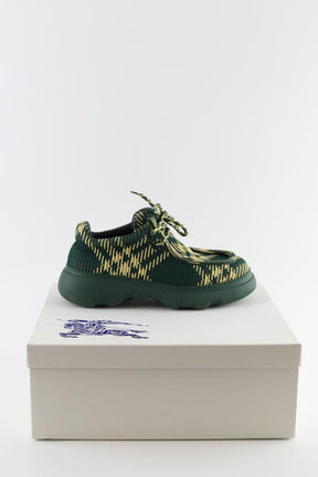 Chaussures à lacets Burberry  Vert