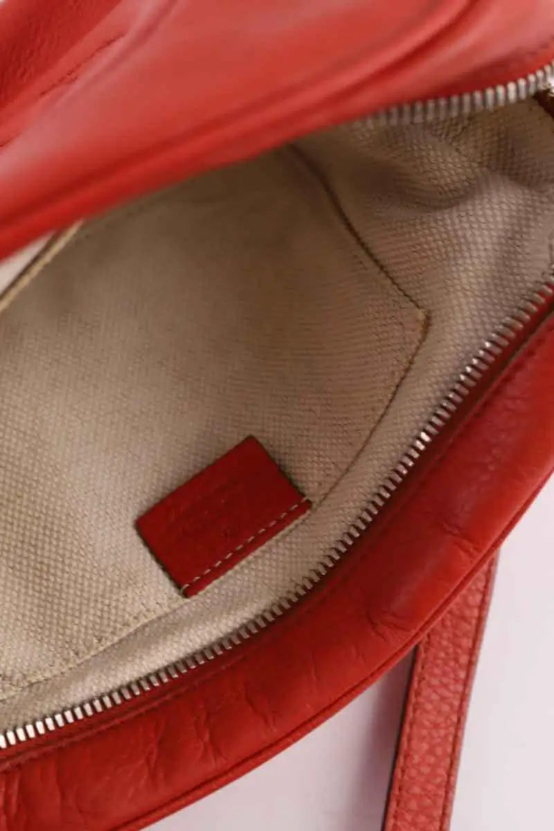 Sac à bandoulière Gucci Soho Rouge en Cuir
