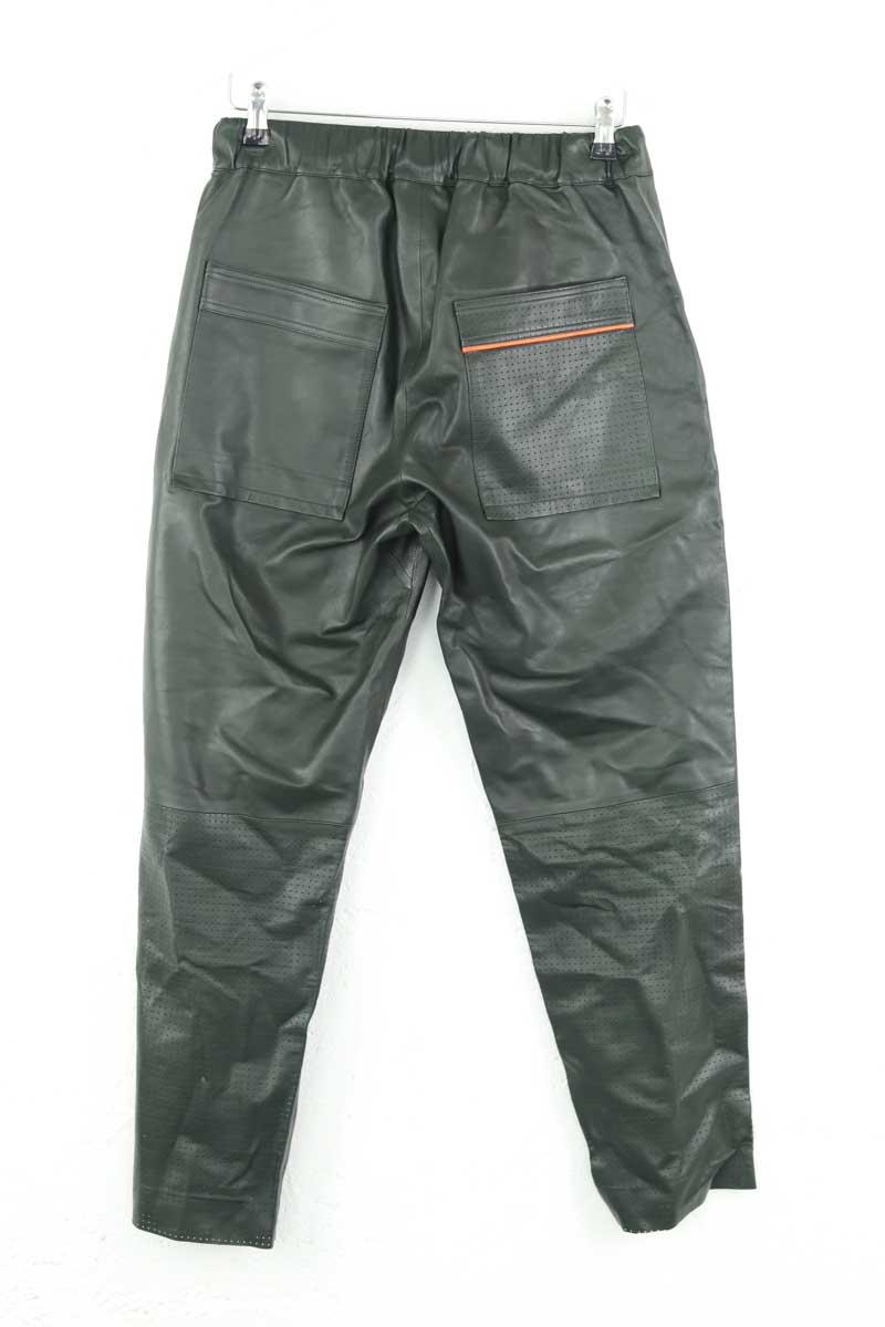 Droit Mira Mikati  Vert