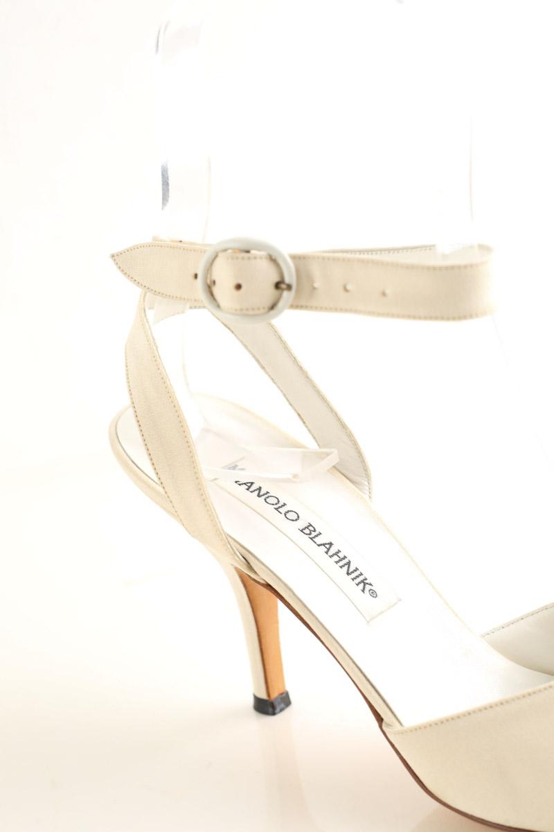 Talons Manolo Blahnik  Ecru