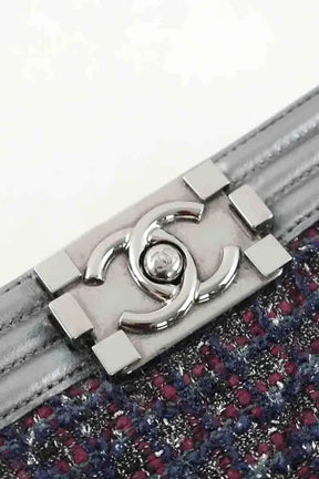 Sac à bandoulière Chanel Boy Gris en Tweed