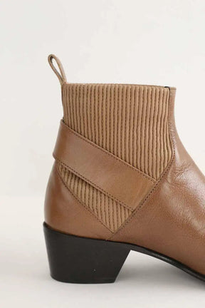 Boots à boucles Pierre Hardy  Marron