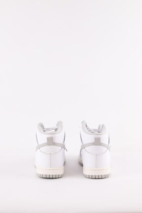 Baskets Nike  Blanc