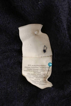 Pulls The Odder Side  Bleu