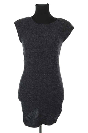 Robe Theory  Anthracite