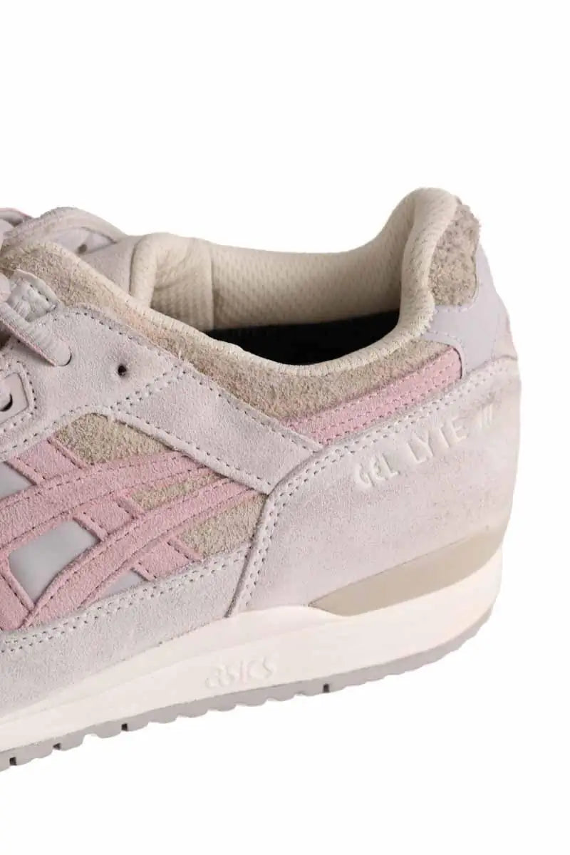 Baskets Asics Ecru en Tissu