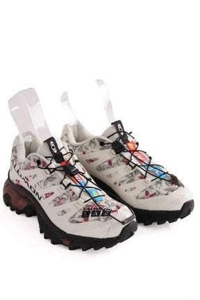 Baskets Salomon Beige en Tissu