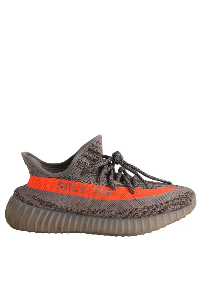 Baskets Yeezy Gris en Tissu, taille 38 - Seconde Main