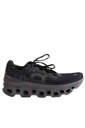 Baskets On Cloudnova Noir en Tissu, taille 40 - Seconde Main