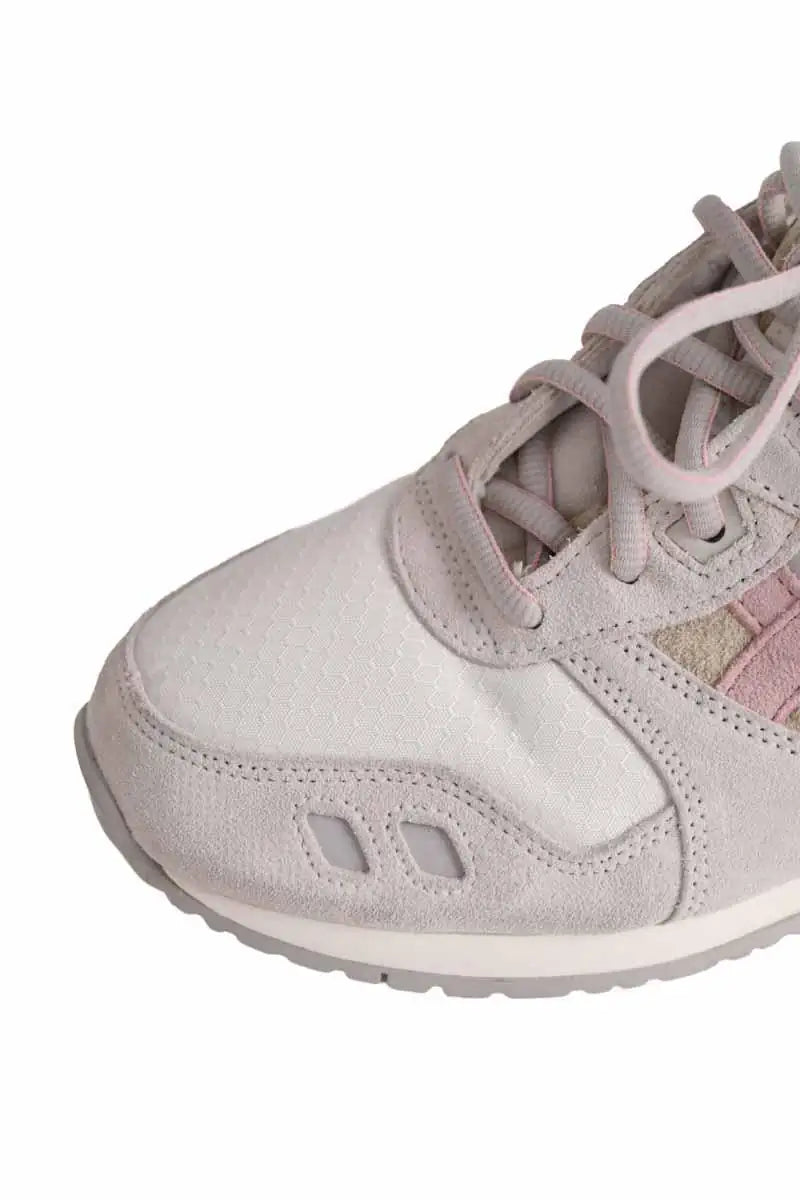 Baskets Asics Ecru en Tissu