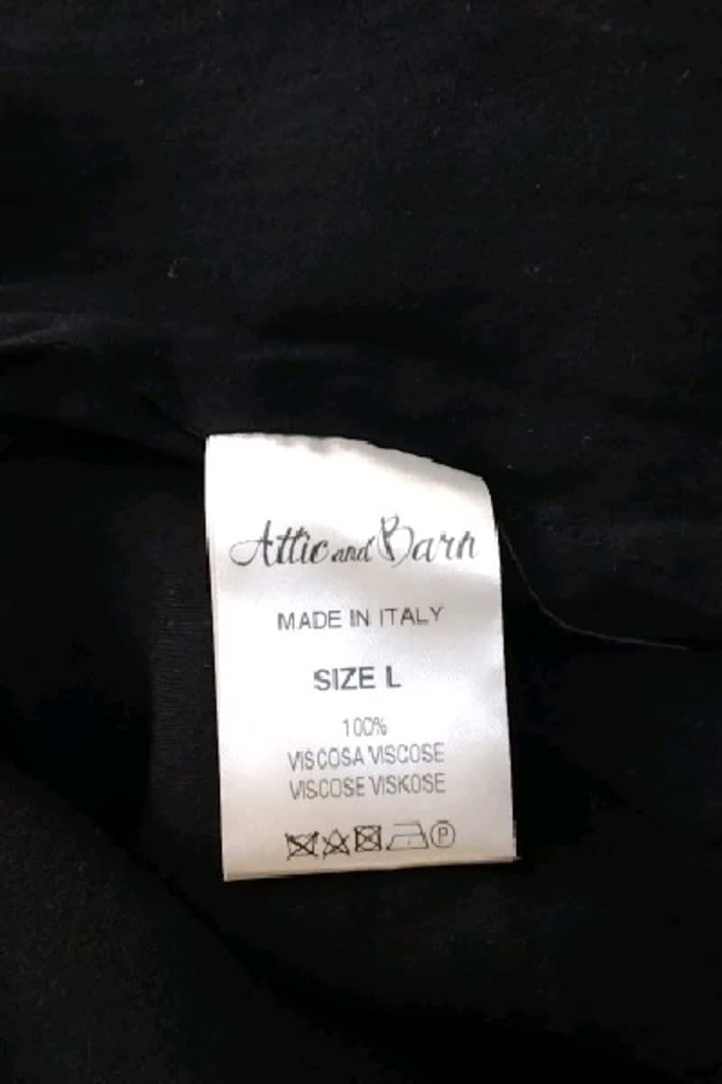Robe Attic And Barn  Noir
