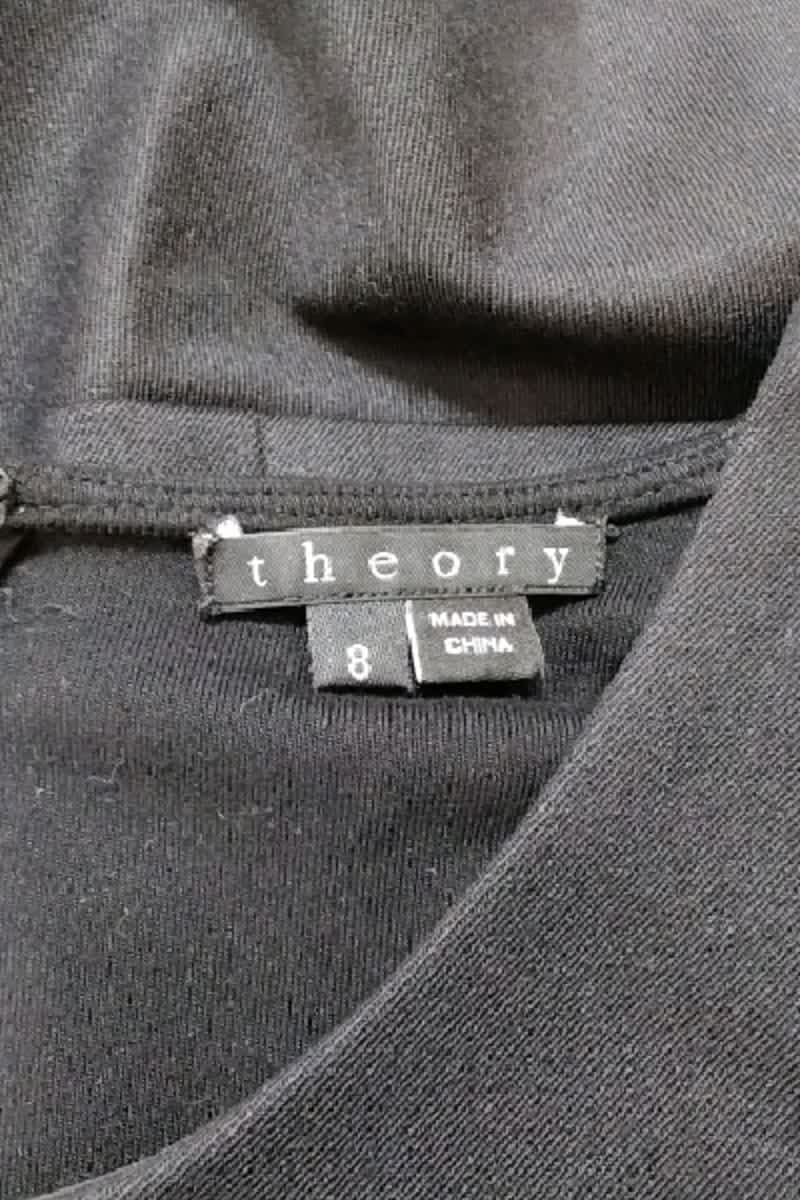 Robe Theory  Noir