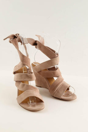 Talons Bash  Rose