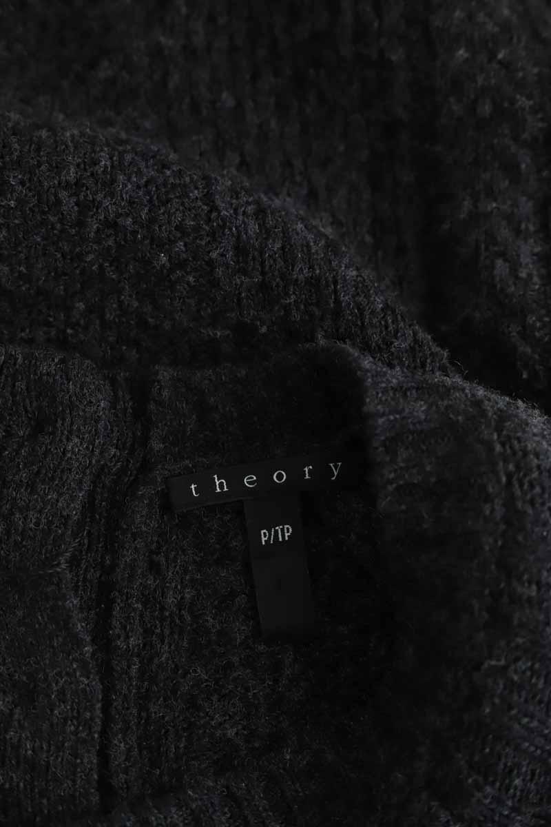 Robe Theory  Anthracite