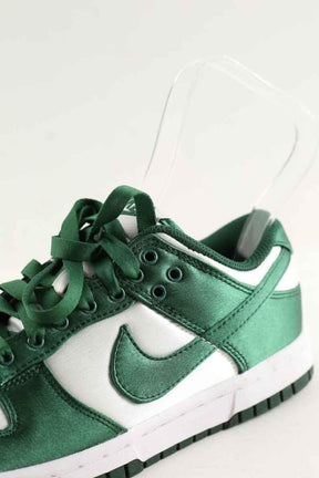 Baskets Nike SB Dunk Low Vert