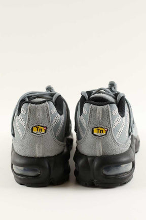 Baskets Nike  Gris