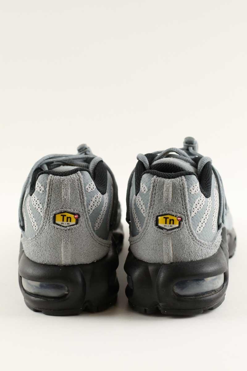 Baskets Nike  Gris
