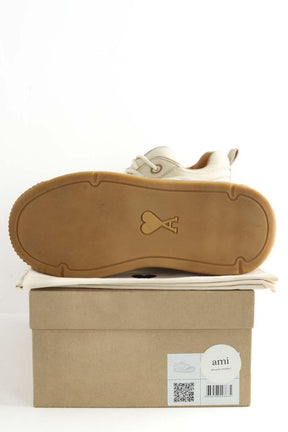 Baskets Ami  Beige
