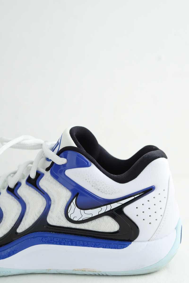 Baskets Nike  Blanc