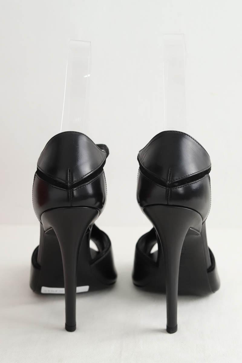 Talons Roger Vivier  Noir