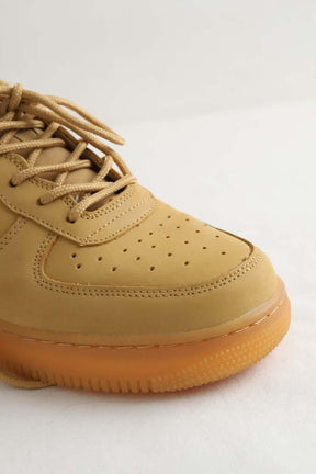 Baskets Nike  Beige
