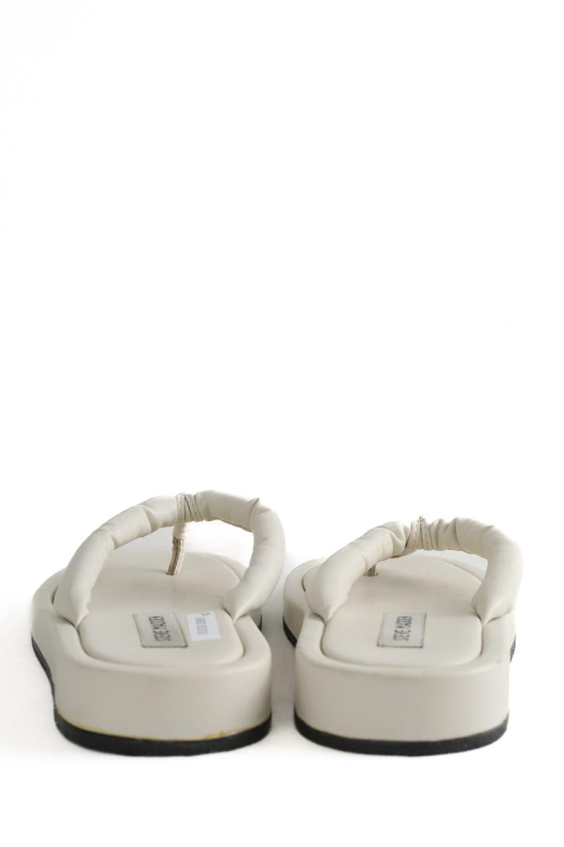 Tongs Steve Madden  Ecru