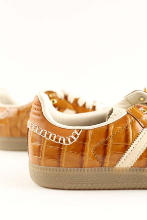 Baskets Adidas  Marron