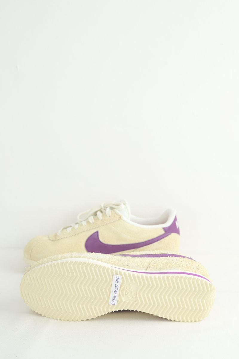 Baskets Nike  Beige