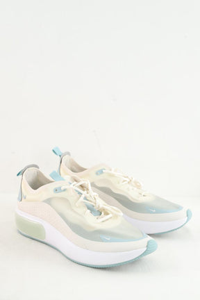Baskets Nike  Blanc