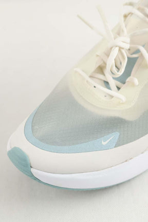 Baskets Nike  Blanc