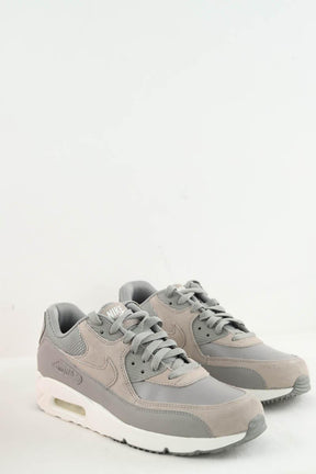 Baskets Nike  Gris