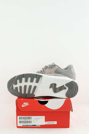 Baskets Nike  Gris