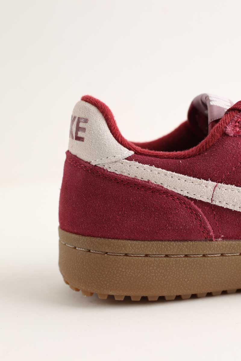 Baskets Nike  Bordeaux