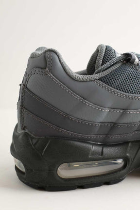 Baskets Nike Air Max 95 Gris