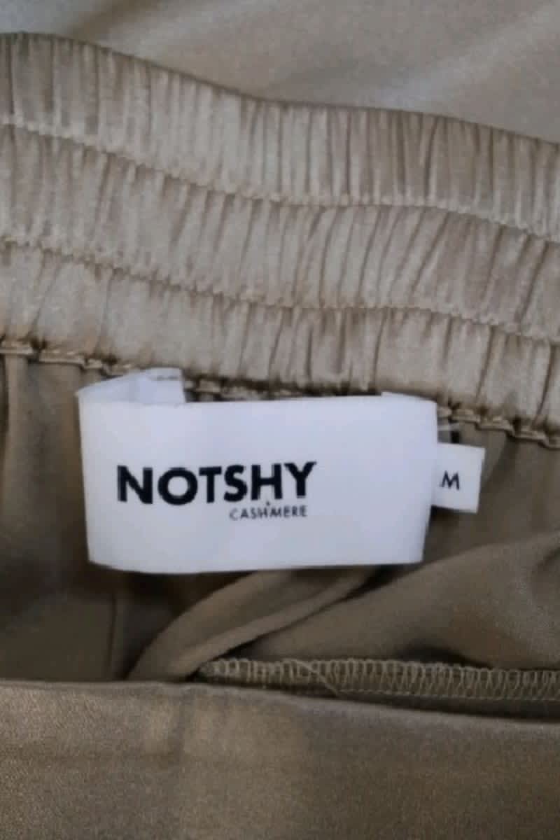 Short Notshy  Beige