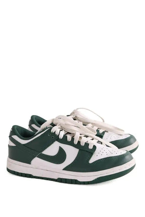 Baskets Nike Vert en Cuir