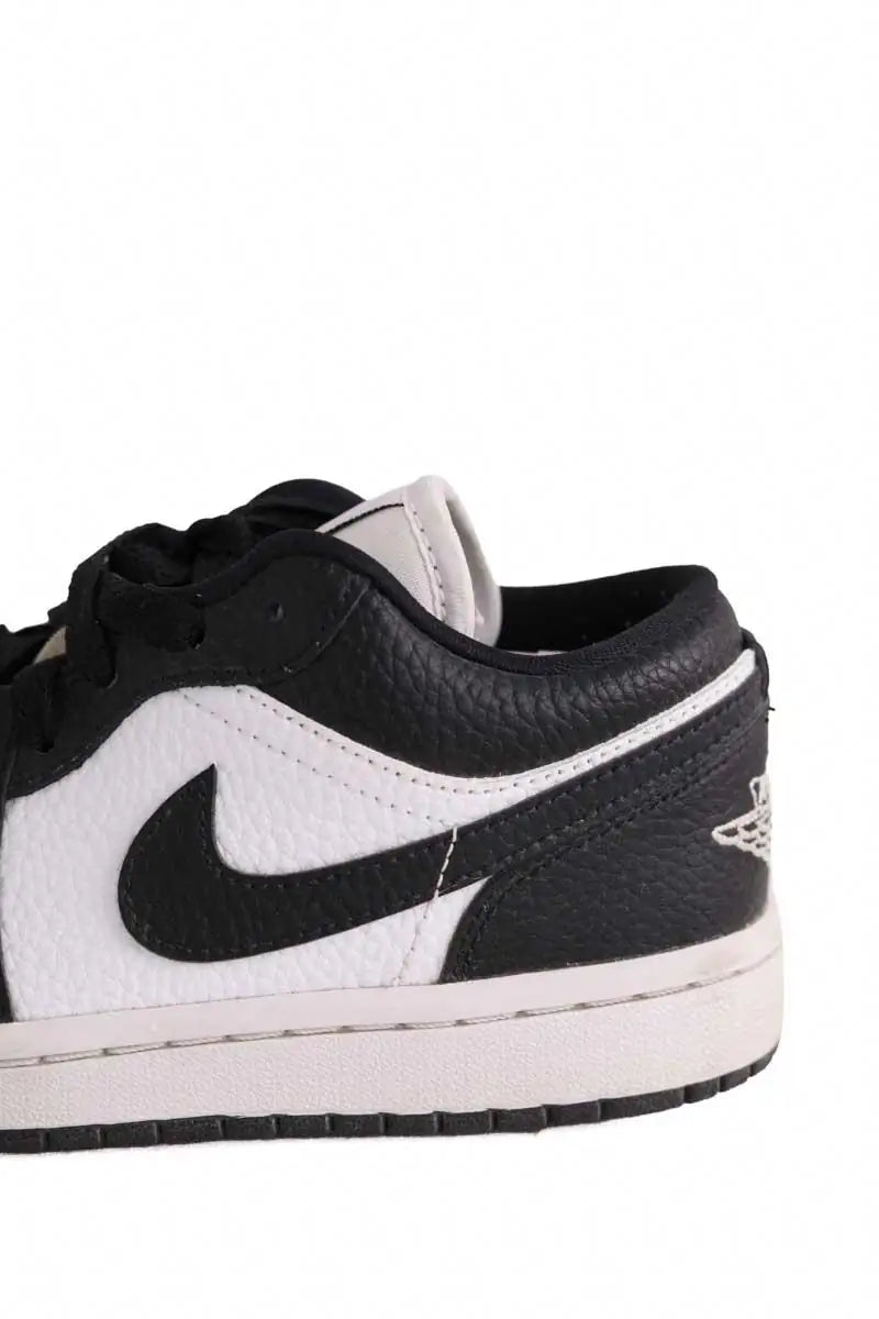Baskets Nike Noir en Cuir