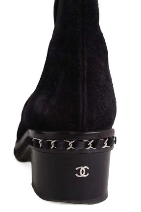 Boots à boucles Chanel Noir en Daim